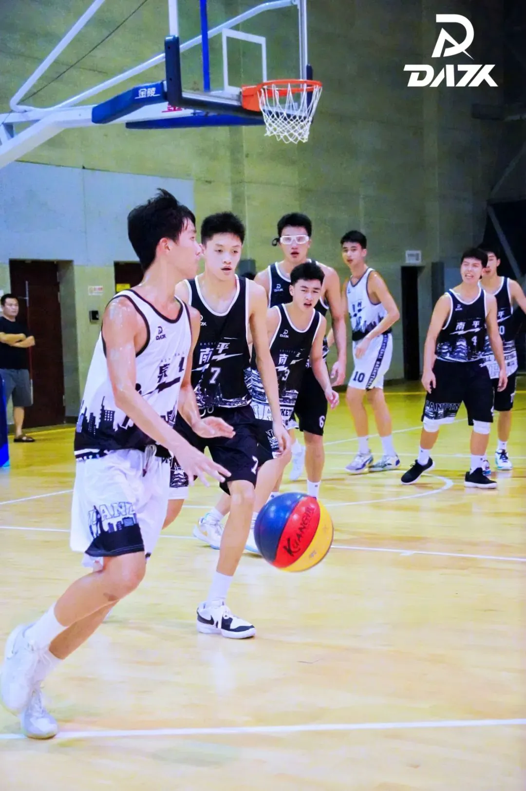为什么控卫需要掌握多种进攻手段_2
